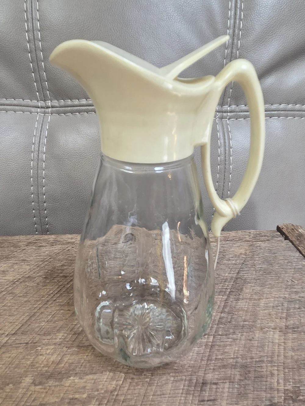 Vintage 60's Anchor Hocking Syrup Dispenser w/ cream plastic top ~ Bin Q